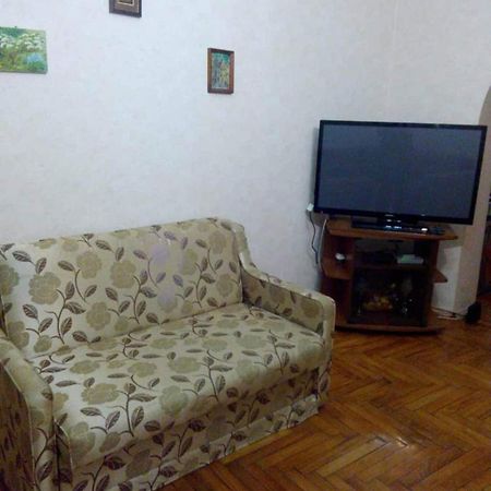 Akhmeteli Apartment Batoemi Buitenkant foto